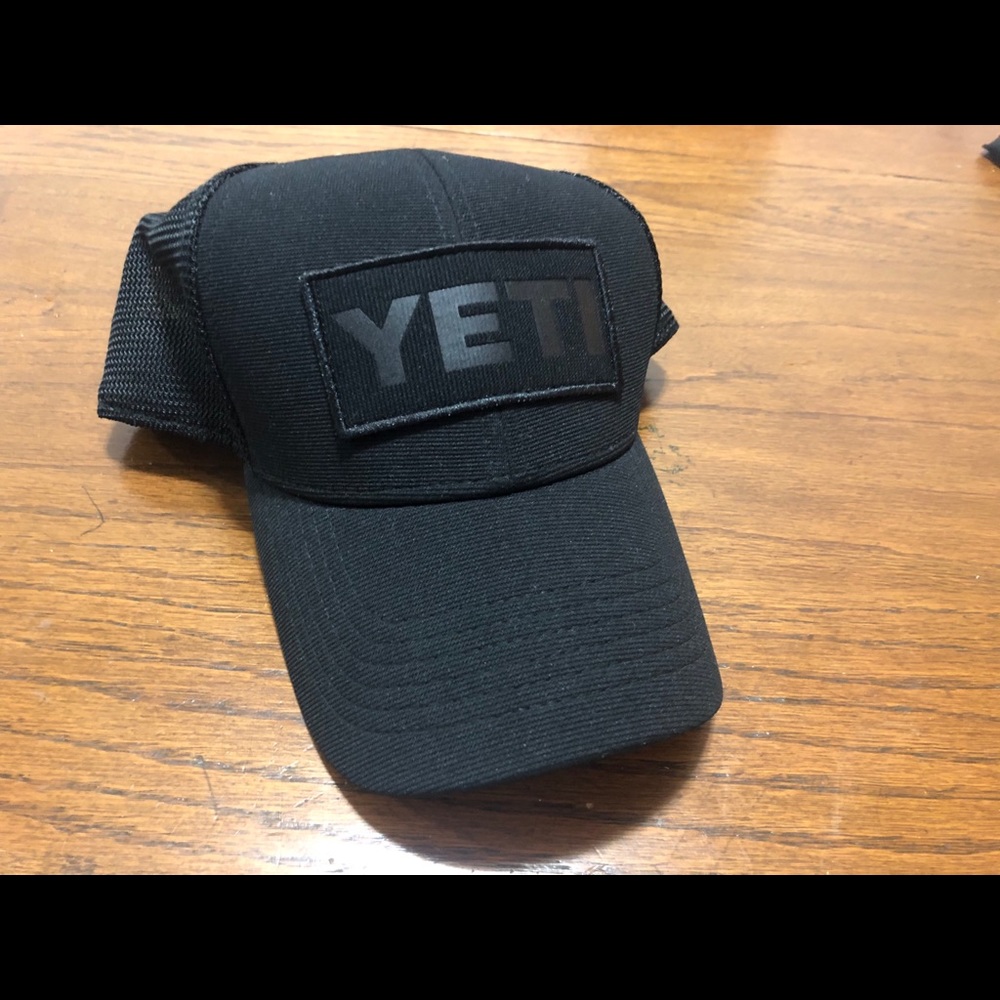 Yeti Snapback Hat - NWT